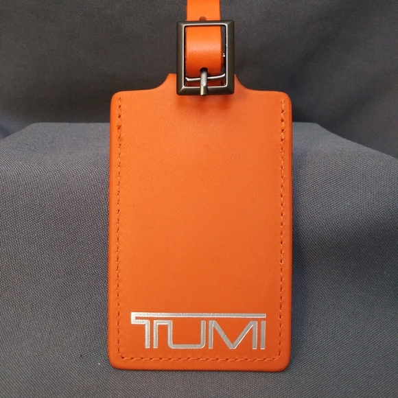 tumi crew tag